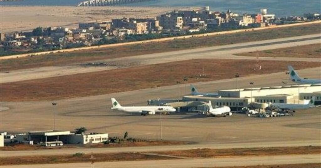 مسار سريع: هبوط طائرات في مطار القليعات! مسار سريع: هبوط طائرات في مطار القليعات!