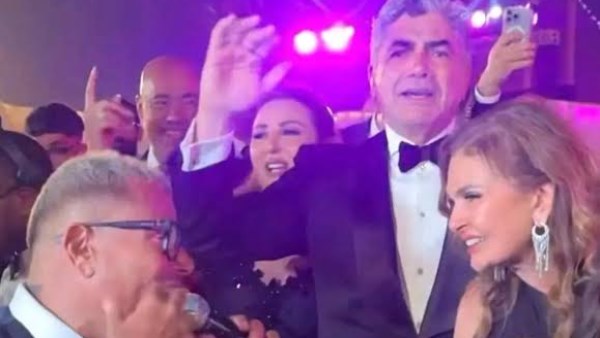 مبحبش حد يقولي كده.. عمرو دياب يعلق على إحراجه لـ يسرا