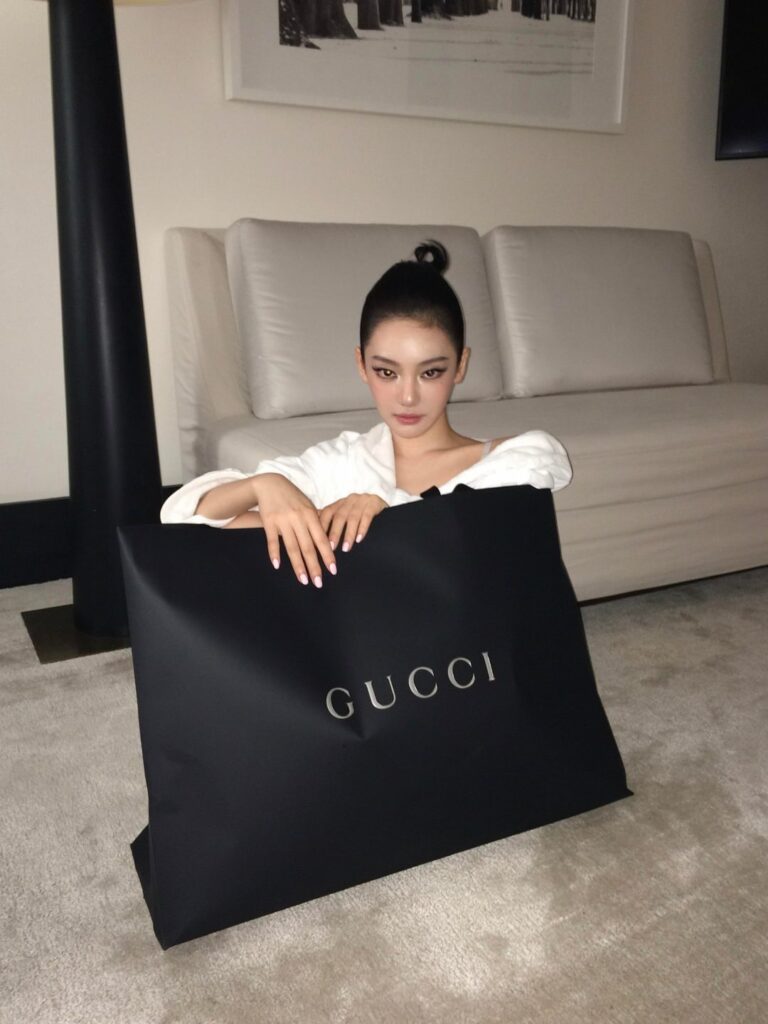 260505 تحديث aespa على الانستقرام مع Ningning - مع @gucci