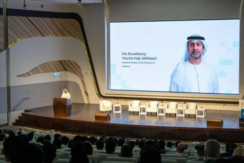 «المالية» و«الاتحادية للضرائب» تُوعّيان بالفوترة الإلكترونية