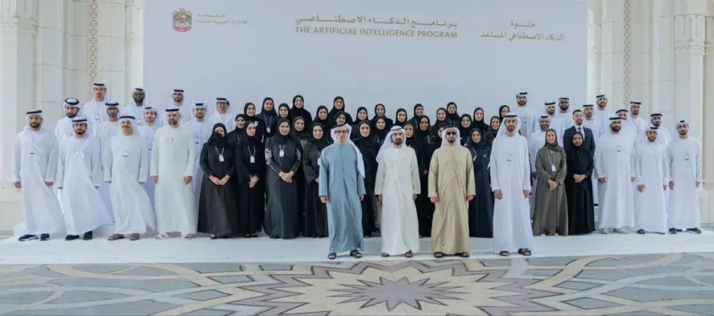 محمد بن راشد: خلوة وطنية لرسم ملامح تحويل نصف خدمات الحكومة إلى ذكاء اصطناعي محمد بن راشد: خلوة وطنية لرسم ملامح تحويل نصف خدمات الحكومة إلى ذكاء اصطناعي