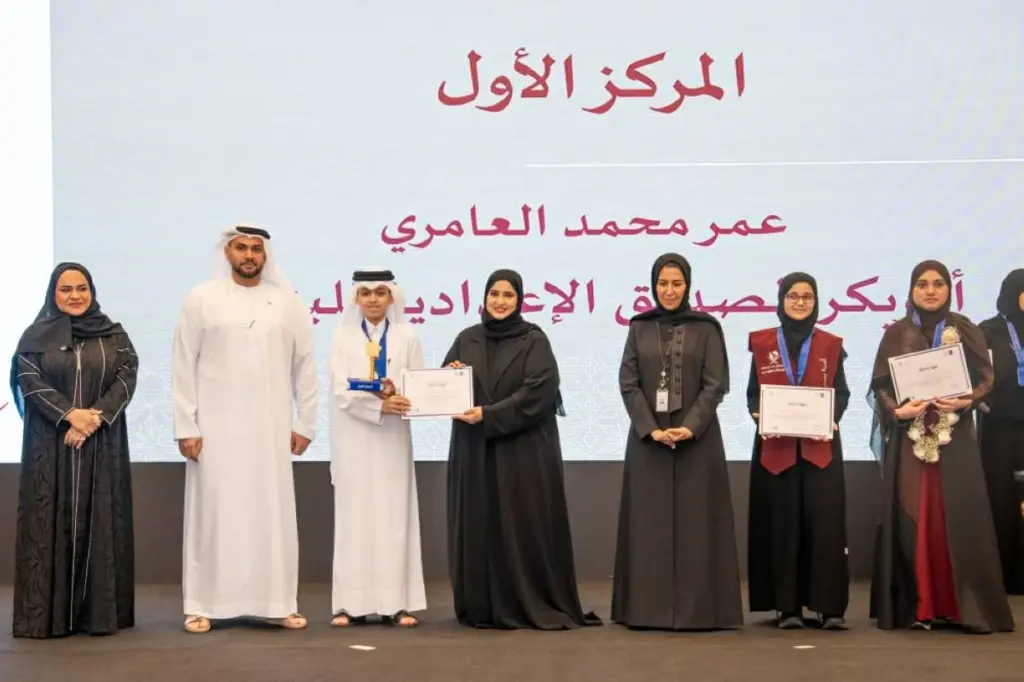 عمر العامري بطلاً لتحدي القراءة العربي في قطر