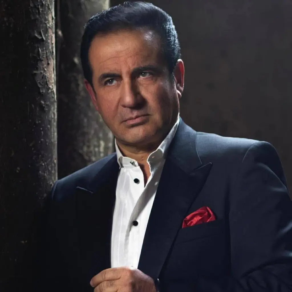 بعد نجاح التدخل الجراحي.. تطورات حالة محمد ثروت الصحية بعد نجاح التدخل الجراحي.. تطورات حالة محمد ثروت الصحية