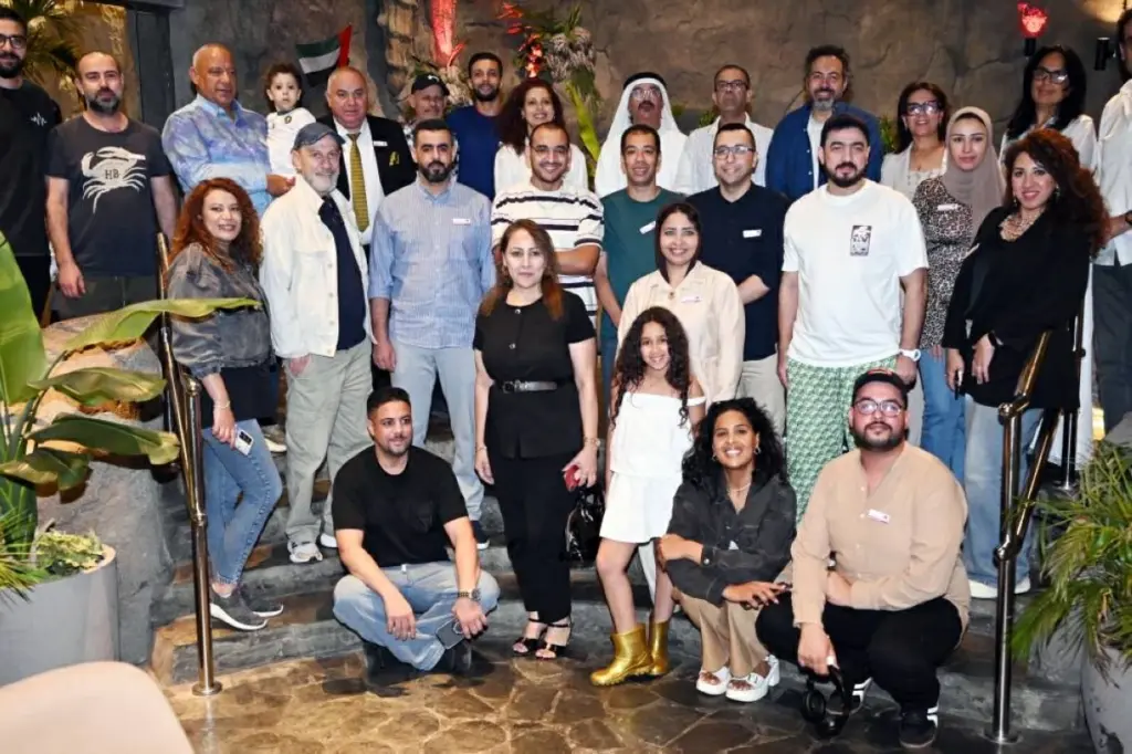 العرض السوري «حوار».. مونولوجات متصاعدة بثراء تعبيري لافت العرض السوري «حوار».. مونولوجات متصاعدة بثراء تعبيري لافت