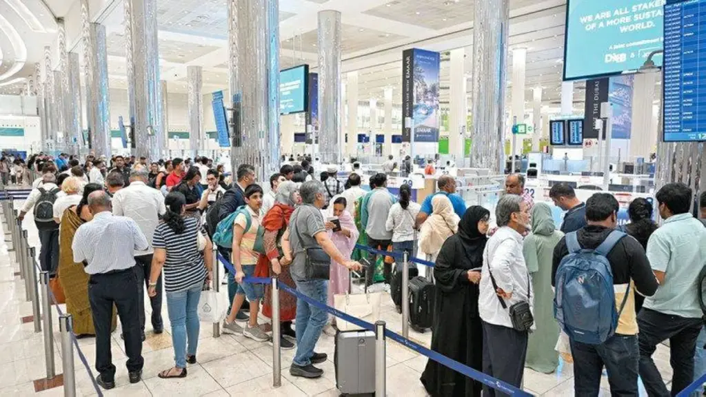 مطار دبي يواجه ارتفاع حركة السفر بخيارات متنوعة مطار دبي يواجه ارتفاع حركة السفر بخيارات متنوعة