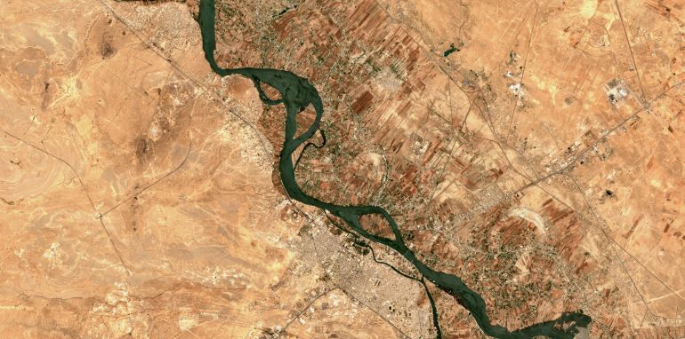 الأقمار الصناعية توضح اتساع رقعة فيضان الفرات في سوريا (سينتينال + الجزيرة)