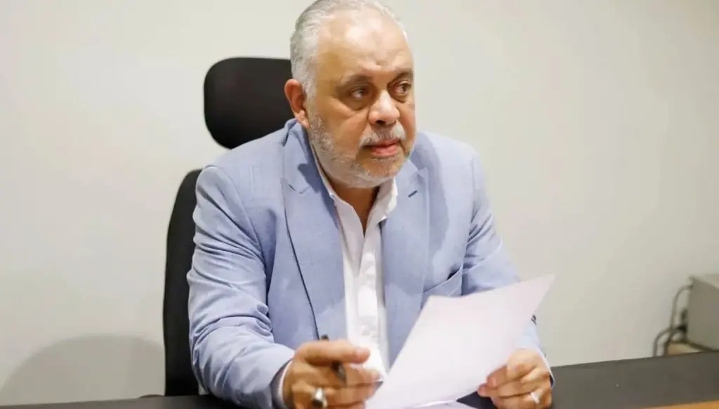 إلغاء تصريح العمل للفنان محمد غنيم: التفاصيل الكاملة