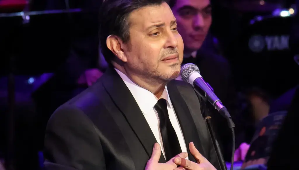 كواليس أغنيات هاني شاكر... أسرار لم تُكشف بعد