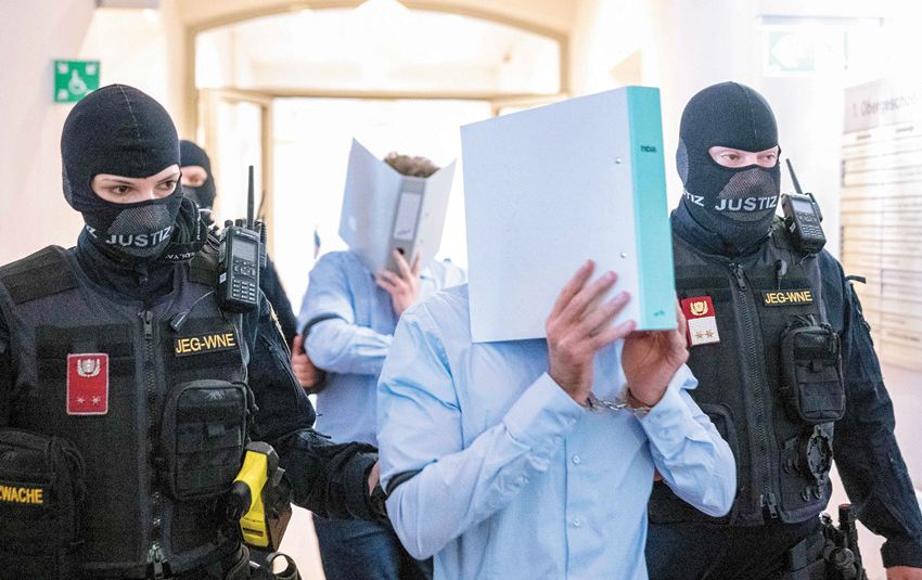 أخبار الخليج | السجن 15 عاما لرجل خطط لاغتيال المغنية تايلور سويفت أخبار الخليج | السجن 15 عاما لرجل خطط لاغتيال المغنية تايلور سويفت