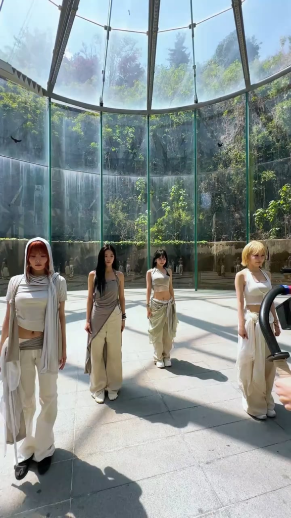 260526 تحديث SSERAFIM TikTok (2) - #BOOMPALA (Twerking Cameraman Ver.🎥💃)