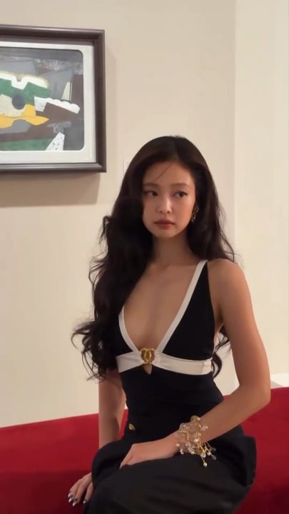 260528 تحديث قصة alisonmchang على IG مع جيني