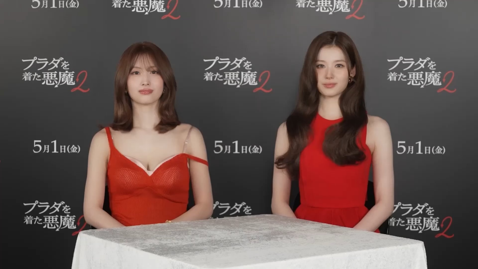 260514 تحديث Instagram للقرن العشرين - عرض رائج الآن: The Devil Wears Prada 2 سفيرا اليابان MOMO & SANA من TWICE 👠👠 نقدم لكم حديثهما بعد العرض الأول في اليابان 📹 ما الذي جذب انتباه الاثنين أكثر...؟ 👀