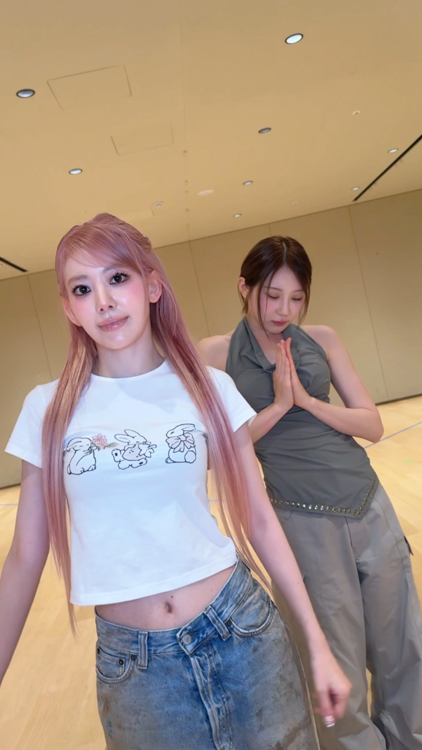 260528 تحديث LE SSERAFIM على TikTok مع مياواكي ساكورا - 🪩🙏 𝐁𝐎𝐎𝐌𝐏𝐀𝐋𝐀 مع Lee Chaeyeon (تحدي BOOMPALA)