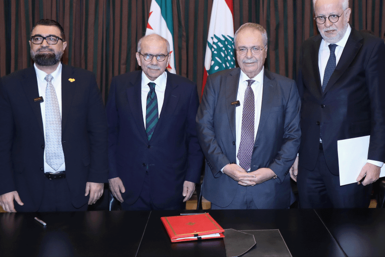 توقيع اتفاق التعاون القضائي بين لبنان وسوريا لنقل السجناء المحكومين مصدر الصورة المكتب الاعلامي لنواف سلام