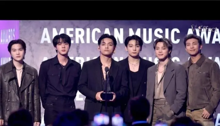 بعد 4 سنوات تجنيد إجباري.. فرقة BTS الكورية تحصد «فنان العام» - CRATAR NET