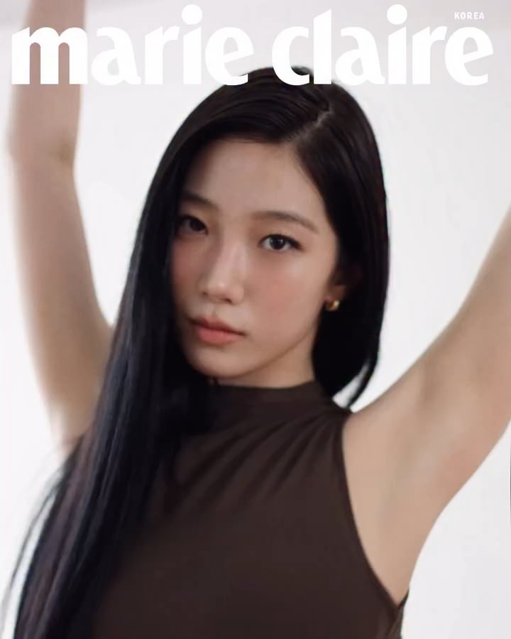 260509 Kazuha - Marie Claire Korea x lululemon (إصدار مايو 2026، غلاف متحرك للإصدار الرقمي)