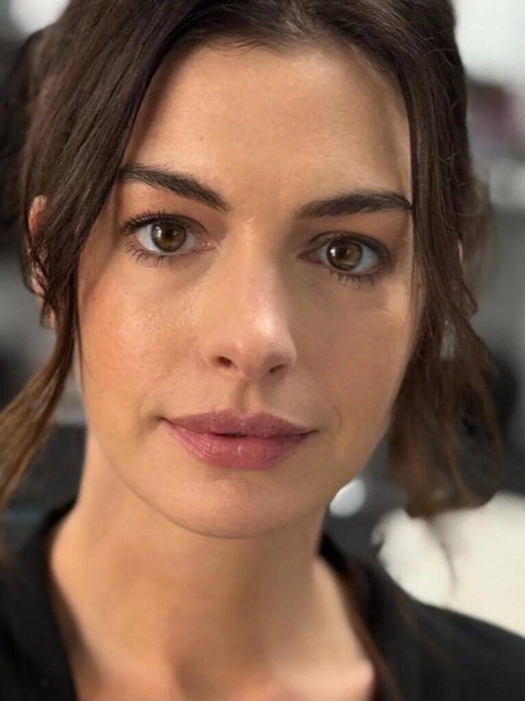 Anne Hathaway