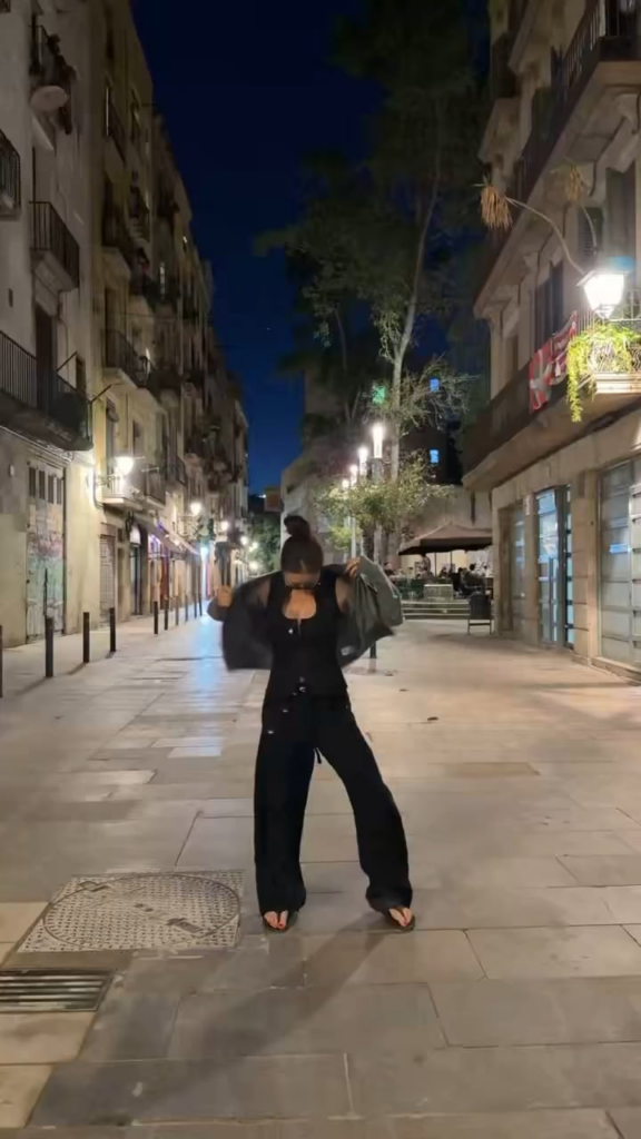 260513 تحديث تويتر - جيهيو في برشلونة🧡🏧