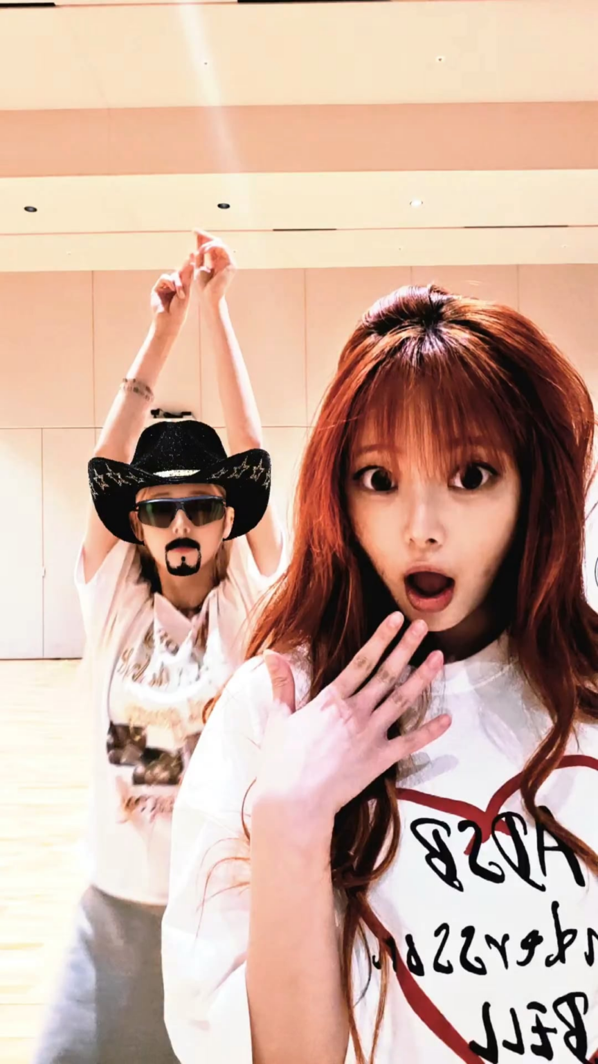 260507 تحديث LE SSERAFIM على TikTok مع كيم تشايوون وهوه يونجين وهونغ إيونتشاي - ريمكس جيد جدًا مما يجعلنا ننمو في المخاض 🤠