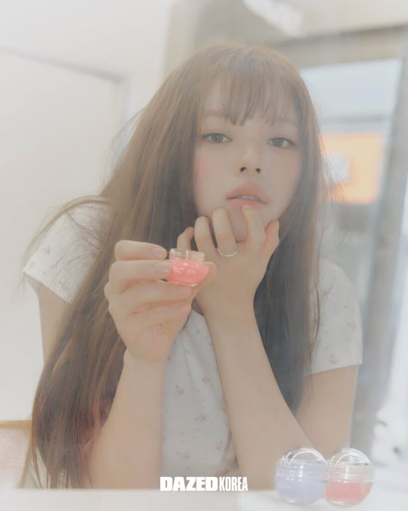 260519 dazedkorea - Alone, Not Lonely مع Jeongyeon