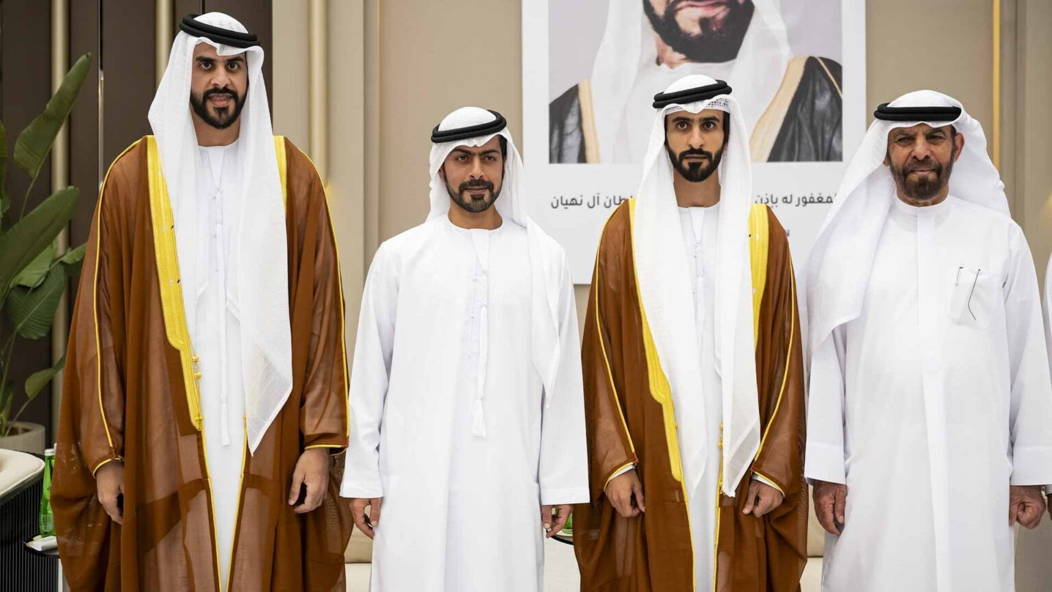 خليفة بن طحنون يحضر حفل استقبال بمناسبة أفراح الشامسي