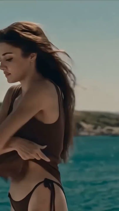 Hande Erçel
