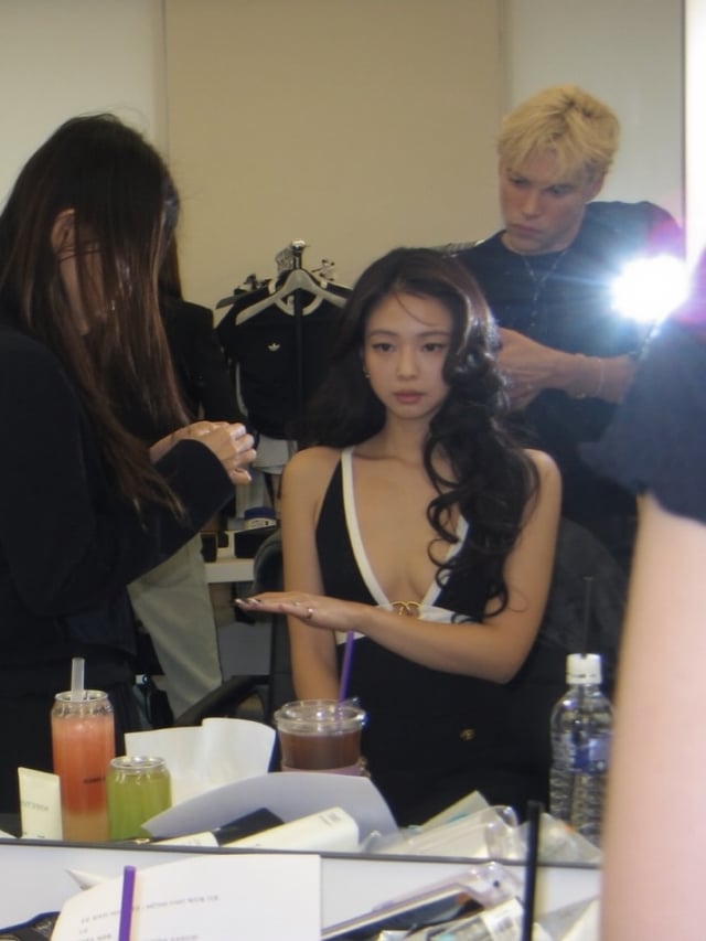 260530 تحديث Glencocoforhair على IG مع جيني