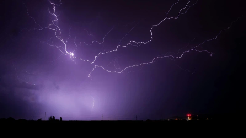 الشتاء يأبى الرحيل.. منخفض جوي متأخر مرفق بأمطار رعدية غزيرة على سوريا ولبنان في هذا الموعد | طقس العرب