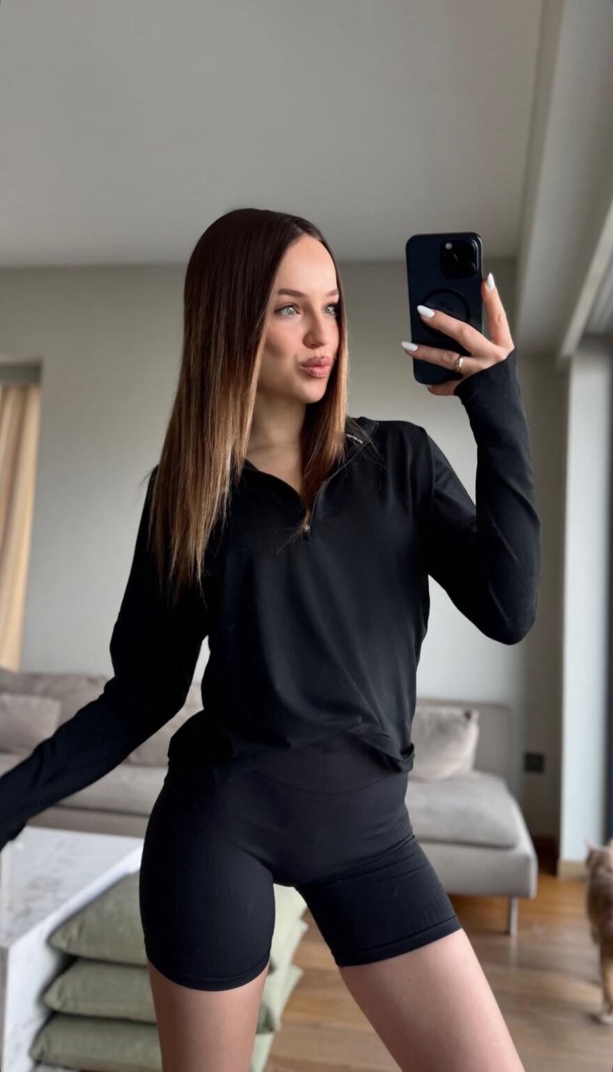 Anna Deniz Anna Deniz