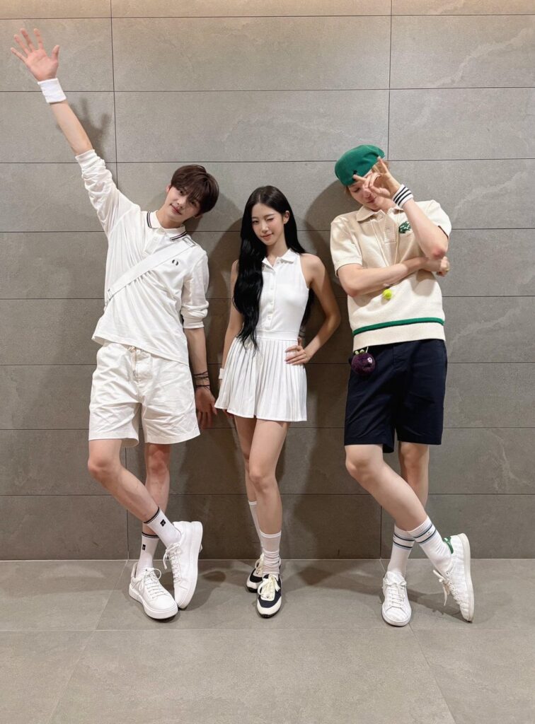260531 برنامج ام بي سي! تحديث Music Core على Twitter مع Kazuha (مع AND2BLE Kim Gyuvin وCORTIS Martin)