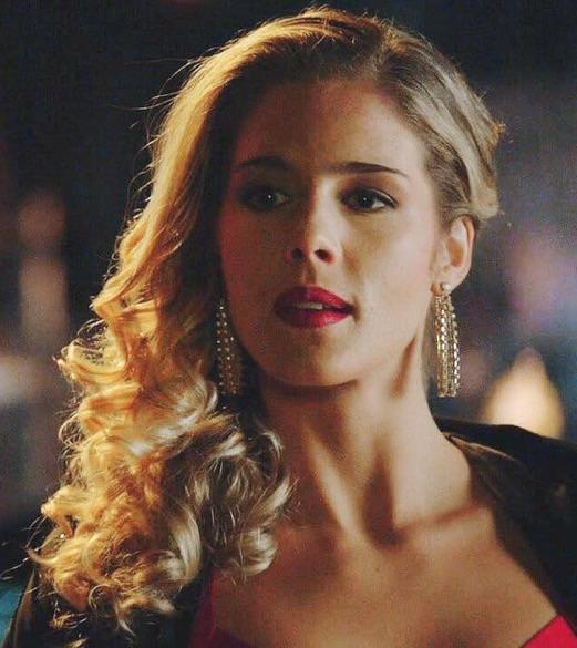 Emily Bett Rickards Emily Bett Rickards