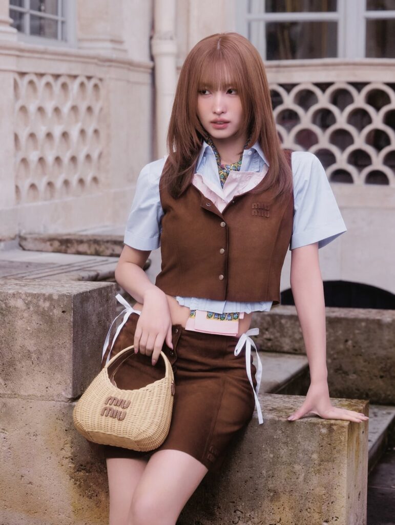 TWICE Momo - إصدار Tokyo x Miu Miu (إصدار يونيو 2026 المصور)