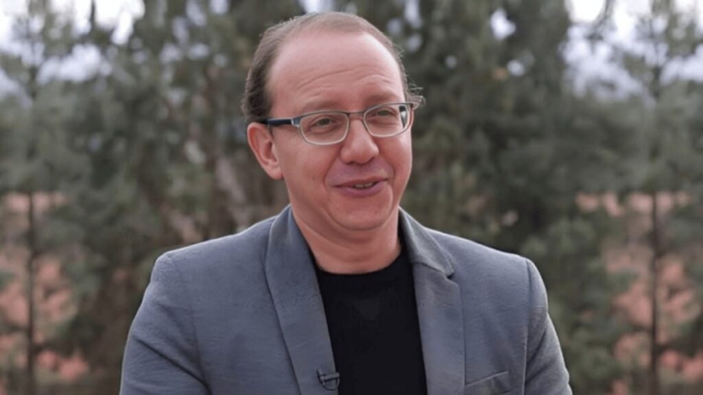 هل تذكر "صطيف الأعمى"؟ توقيف جاسوس "باب الحارة" معن عبد الحق في دمشق | فن