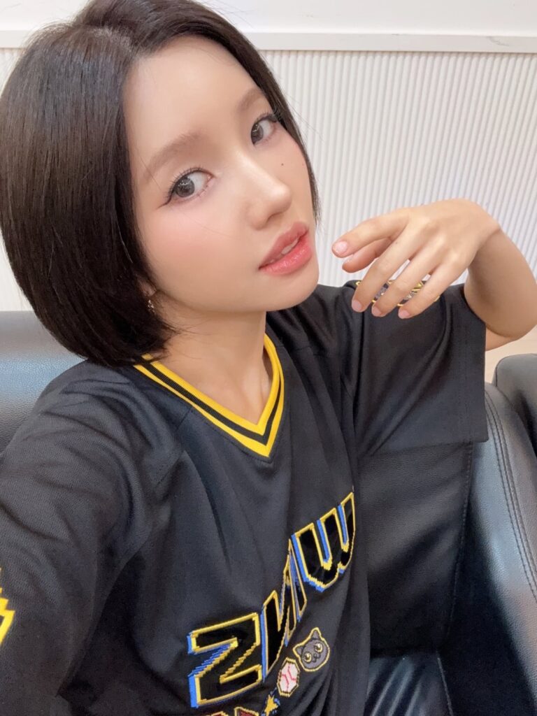 260503 التحديث الرسمي - سويون في LG Twins
