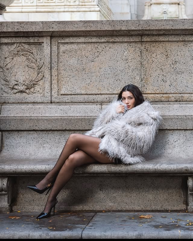 Özge Yağız