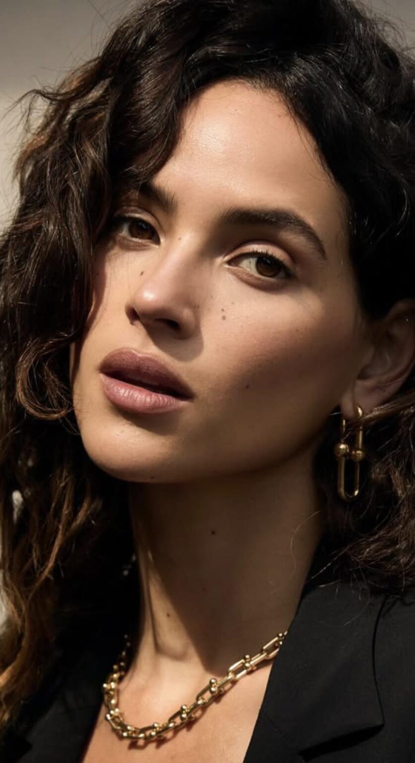 Adria Arjona