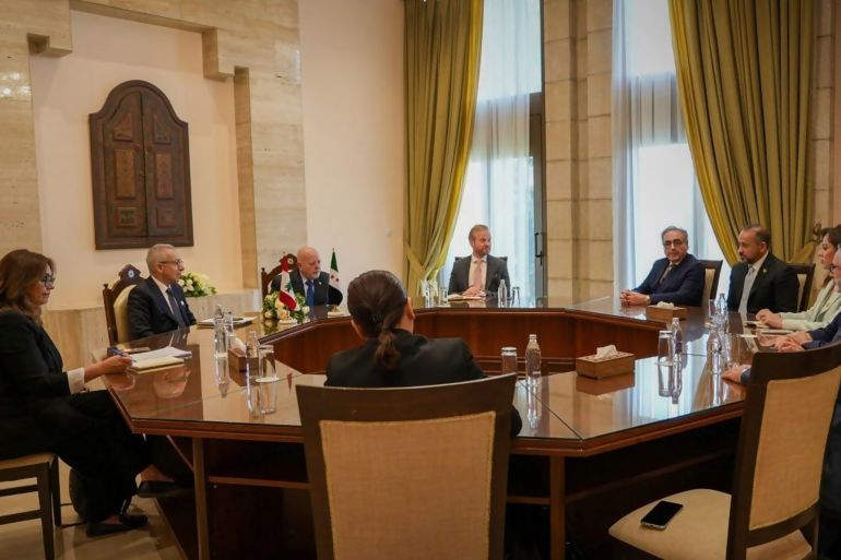 لقاءات ثنائية بين عدد من الوزراء السوريين ونظرائهم من الوفد اللبناني في قصر تشرين بدمشق