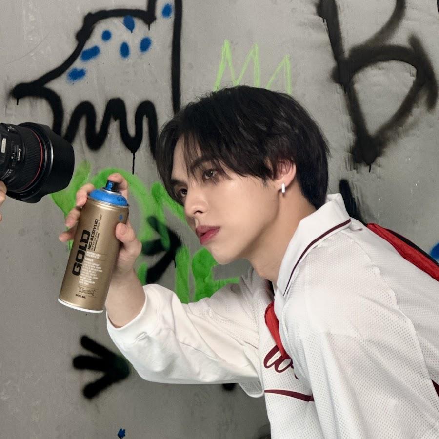 افتتح Lee Byounggon (CIX BX) قناة على YouTube