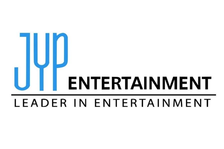 تشارك شركة JYP Entertainment تحديثًا حول الإجراءات القانونية ضد الأفراد الذين يستهدفون فنانيها