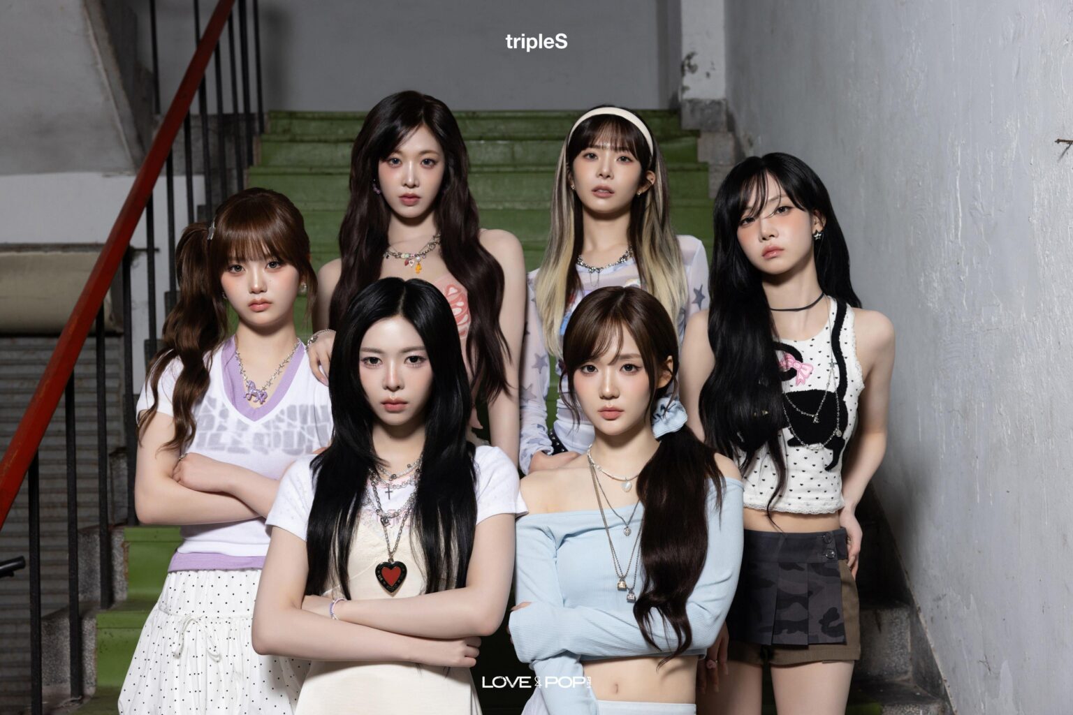 TripleS - الألبوم الثالث الكامل: ASSEMBLE26 'LOVE&POP' pt.1 (نبتون في تايبيه: منظور محلي - صورة تشويقية)