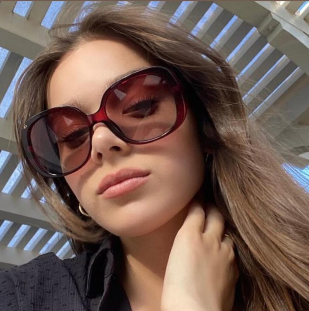 Hailee steinfield
