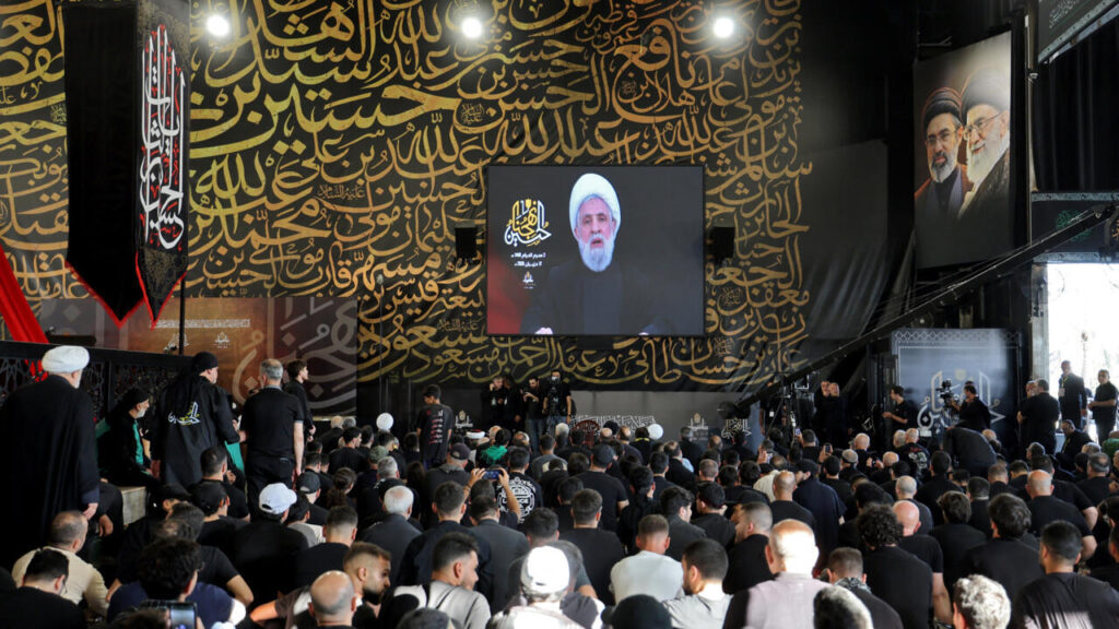 الجيش الإسرائيلي يواصل التصعيد في جنوب لبنان.. وحزب الله يتمسك بخيار المقاومة الجيش الإسرائيلي يواصل التصعيد في جنوب لبنان.. وحزب الله يتمسك بخيار المقاومة