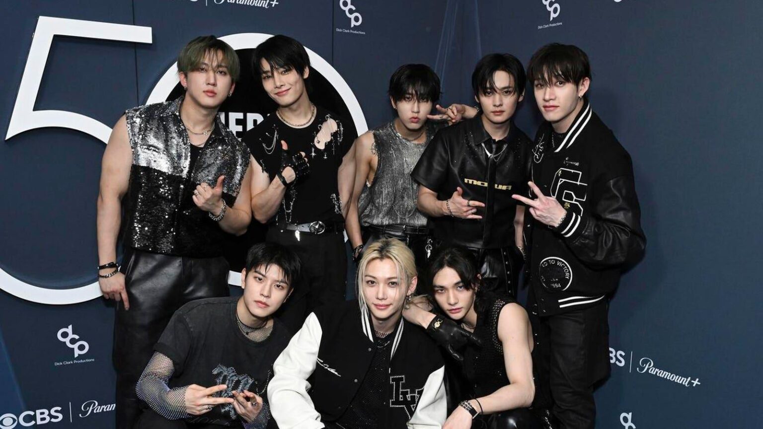فرقة Stray Kids تعلن عن أغنية جديدة وعودة وجولة عالمية