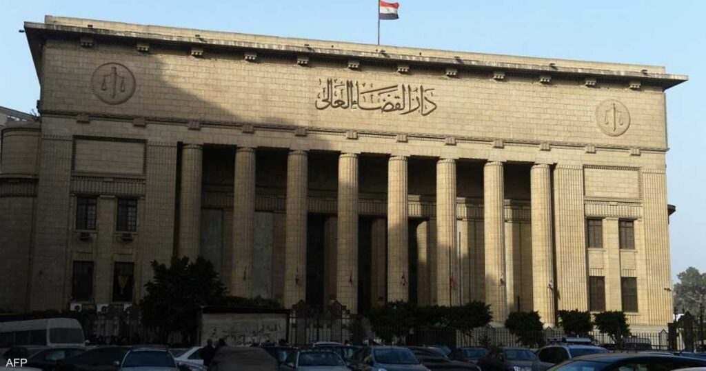تسببوا في "عمى" 75 مريضا.. مسؤولو مستشفى مصري أمام القضاء