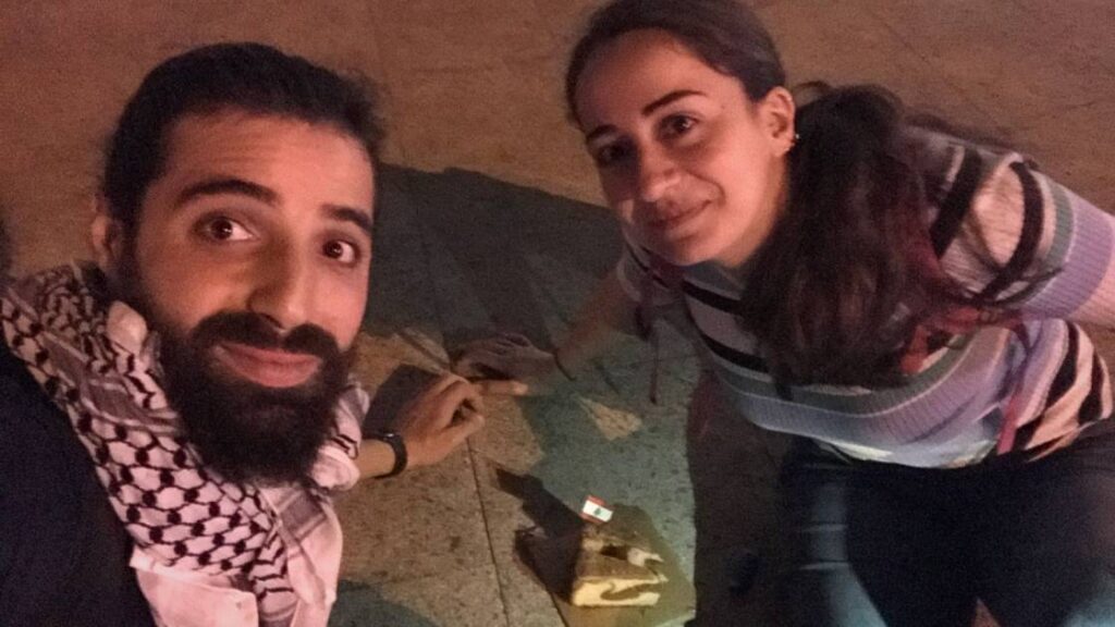 لبنانية وسوري زوجان عاشقان شهدت عليهما الحرب والشاشة