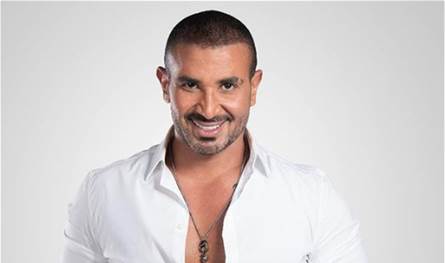 أطلّ-بأقراط-في-ذقنه-وضفيرة-شعر…-أحمد-سعد-يتعرّض-للانتقادات-ويردّ-(فيديو)
