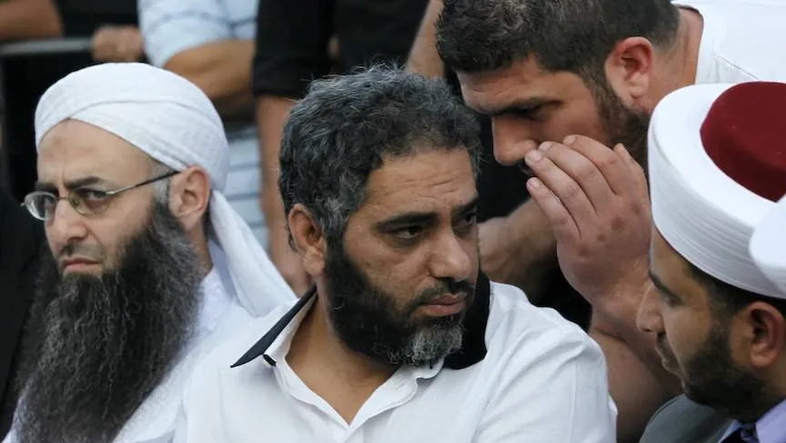قرار قضائي مفاجئ يمهد لإطلاق سراح فضل شاكر الثلاثاء قرار قضائي مفاجئ يمهد لإطلاق سراح فضل شاكر الثلاثاء