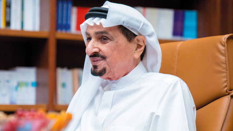 حاكم عجمان يصدر قانوناً جديداً للموارد البشرية لتعزيز كفاءة العمل الحكومي