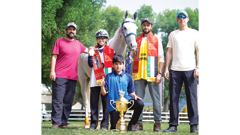 فارسة إماراتية تواصل رحلة الطموح والانضباط: من الخيل نتعلم