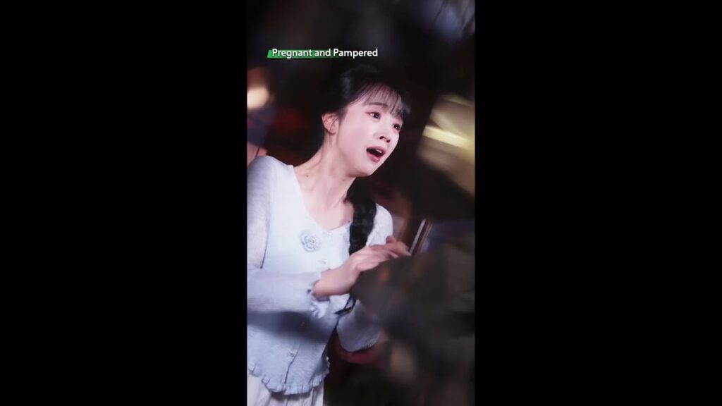 💞✨ هناك شعورٌ خفيّ يملأ المكان #verticaldrama #shortdrama #mustwatch#MicroDrama #cdrama
